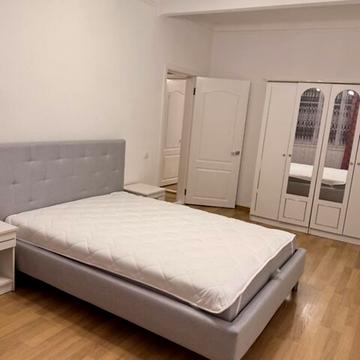 Кості Гордієнка вул. (Матлахова), 1