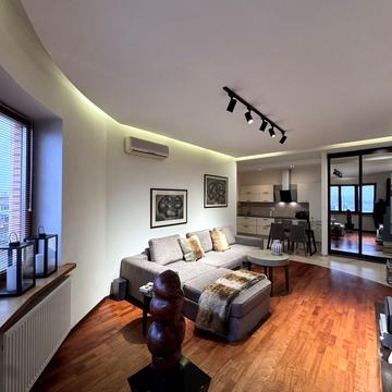 Жилянська вул., 30-А