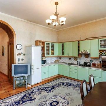 Еспланадна вул., 2