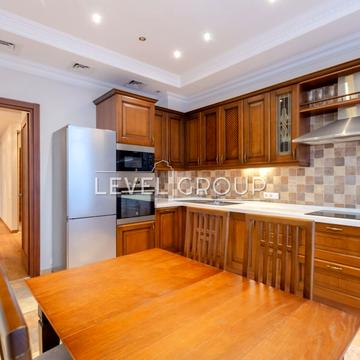 Андрія Верхогляда вул. (Михайла Драгомирова), 3