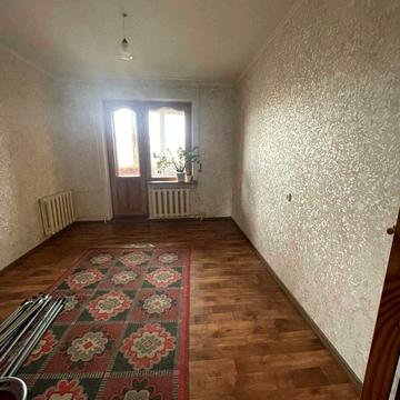 Юрія Побєдоносцева бульв., 11