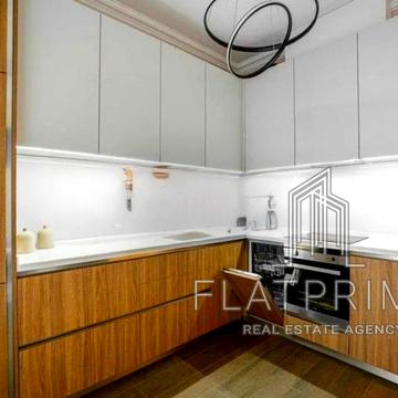 Джона Маккейна вул. (Івана Кудрі), 7