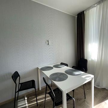 Ясинуватський пров., 11