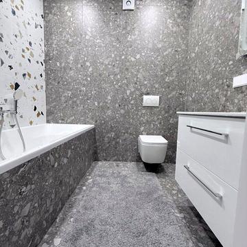 Анатолія Бортняка вул., 8