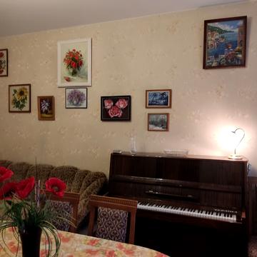 Братська вул., 4