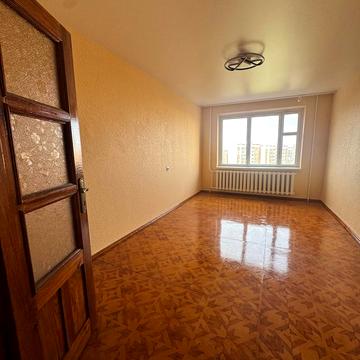 Романа Шухевича вул., 26