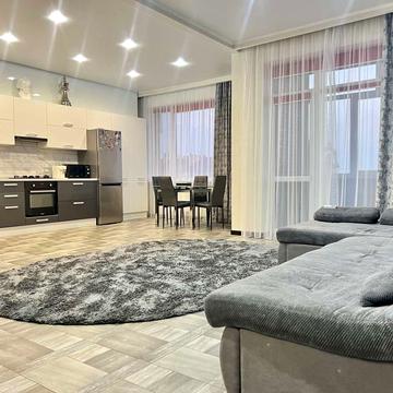 Стрітенська вул. (Комсомольська), 22