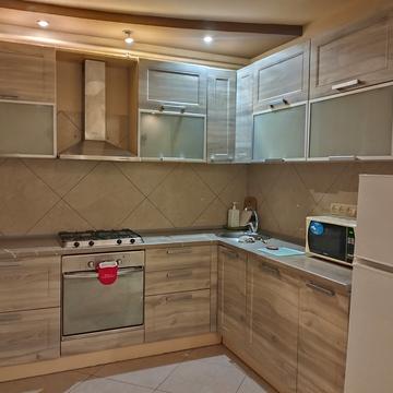 Велика Васильківська вул. (Червоноармійська), 114