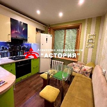 Стародніпровська вул., 30