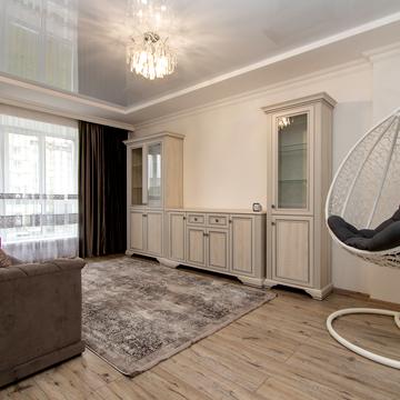 Василя Стуса вул., 30