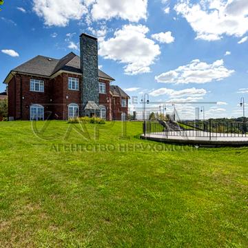 Центральна вул.