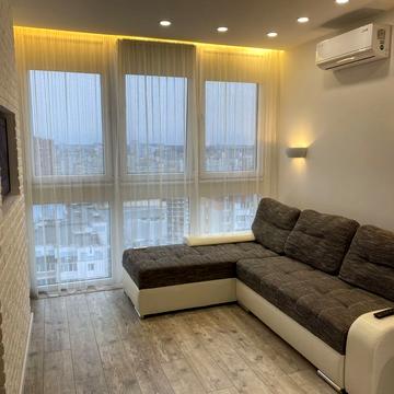 Драгоманова вул., 2