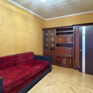 Академіка Білецького вул., 11