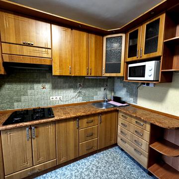 Миколи Амосова вул., 19