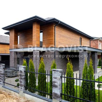 Михайла Чалого вул., 5