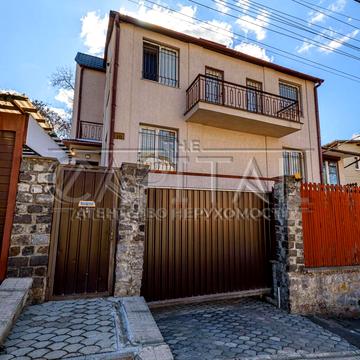 Альпійська вул. (Пятигорська), 10