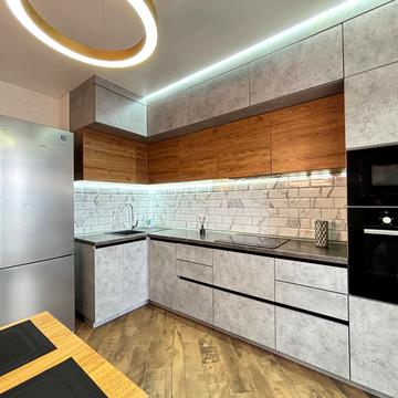 Драгоманова вул., 10