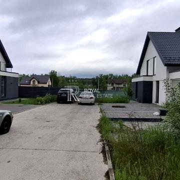 Верхньосадова вул., 20