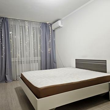 Ясинуватський пров., 10