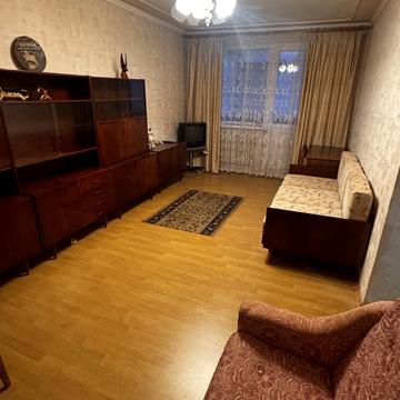 Гвардійців-Широнінців вул., 52