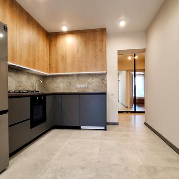 Миколи Боголюбова вул., 5