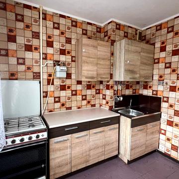 Академіка Заболотного вул., 38