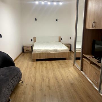 Мосяжна вул., 2