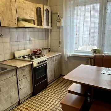 Генерала Григоренка вул., 56