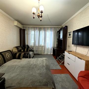 Рональда Рейгана вул., 30