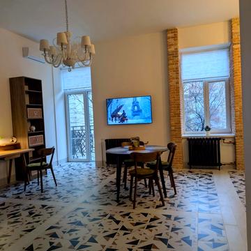 Олеся Гончара вул., 20/21