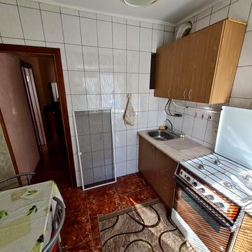 Центральний просп. (Леніна), 6а