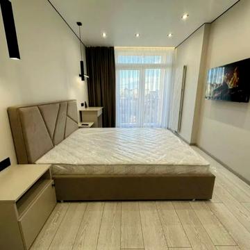 Богдана Гаврилишина вул. (Ванди Василевської), 10