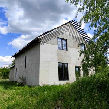 Центральна вул.