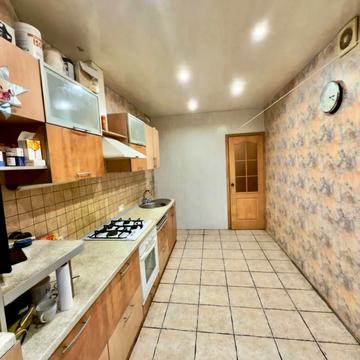 Старокозацька вул. (Комсомольська), 82