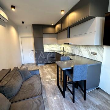 Антоновича вул. (Горького), 109