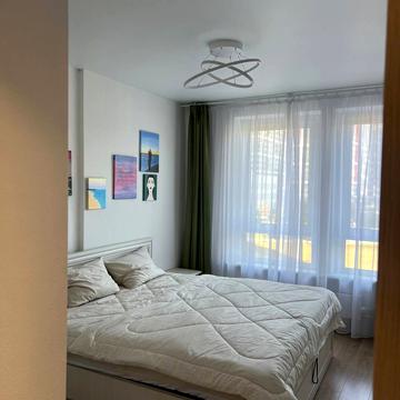 Володимира Вернадського вул., 8