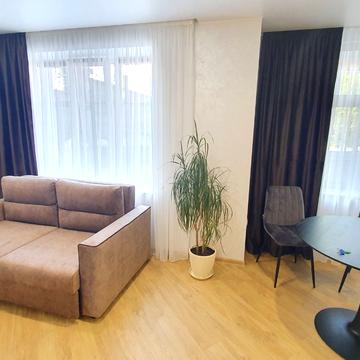 Панаса Мирного вул., 1/2