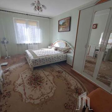 Милославська вул., 16