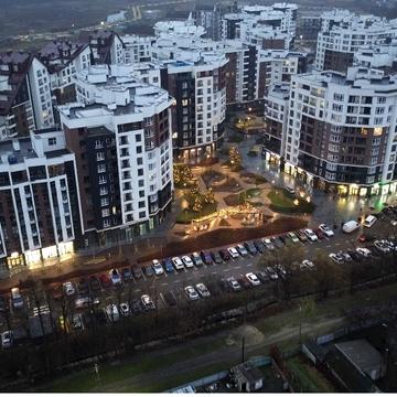 Ольги Кобилянської вул. (Достоєвського), (Будинок 75)