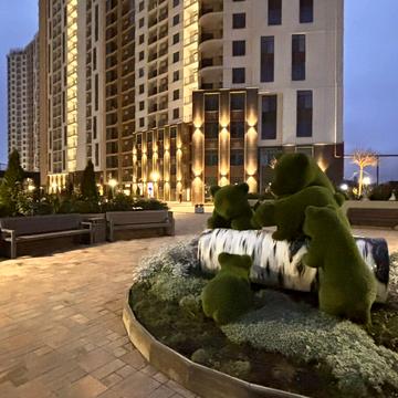 Краснова вул., 1-Б