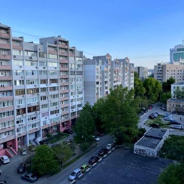 Казарменна вул. (Григорія Андрющенка), 4-Б