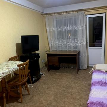 Василя Чумака вул., 8