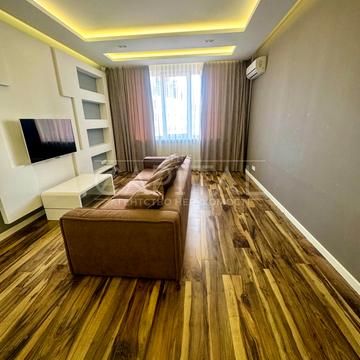 Саксаганського вул., 37-К