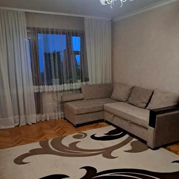 Київська вул., 9