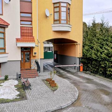 Гординських вул., 4а