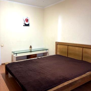 Дмитра Чижевського вул. (Петра Чаадаєва), 3