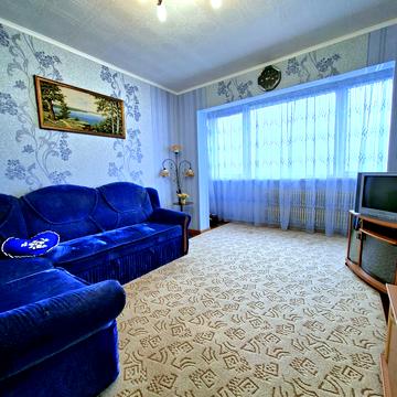 Стародніпровська вул., 5