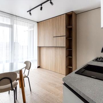 Юліана Пелеша вул., 1