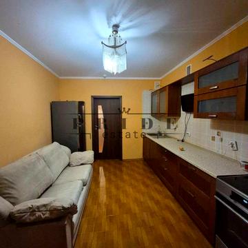 Милославська вул., 4