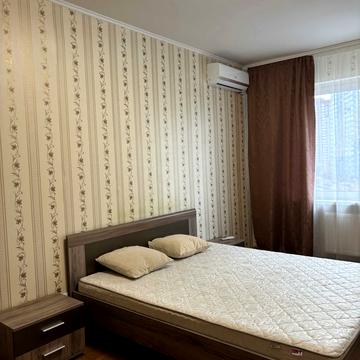 Софії Русової вул., 1